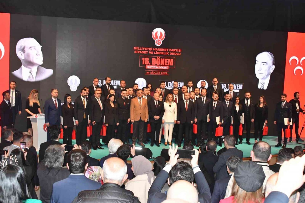 Devlet Bahçeli: "Cumhur İttifakı ve Cumhurbaşkanlığı Hükümet Sisteminin devamından yanayız"