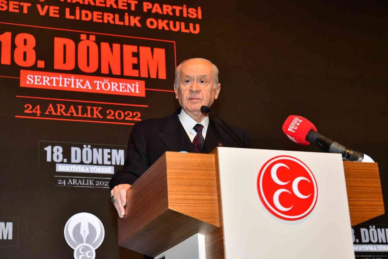 Devlet Bahçeli: "Cumhur İttifakı ve Cumhurbaşkanlığı Hükümet Sisteminin devamından yanayız"