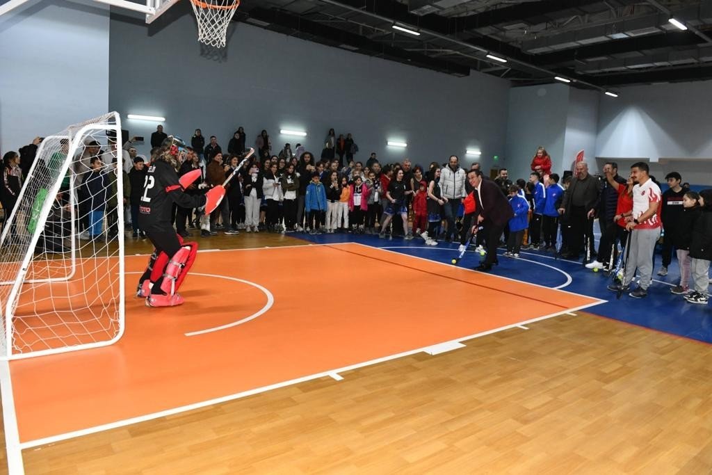 A Milli Hokey Takımı Mustafakemalpaşa’da