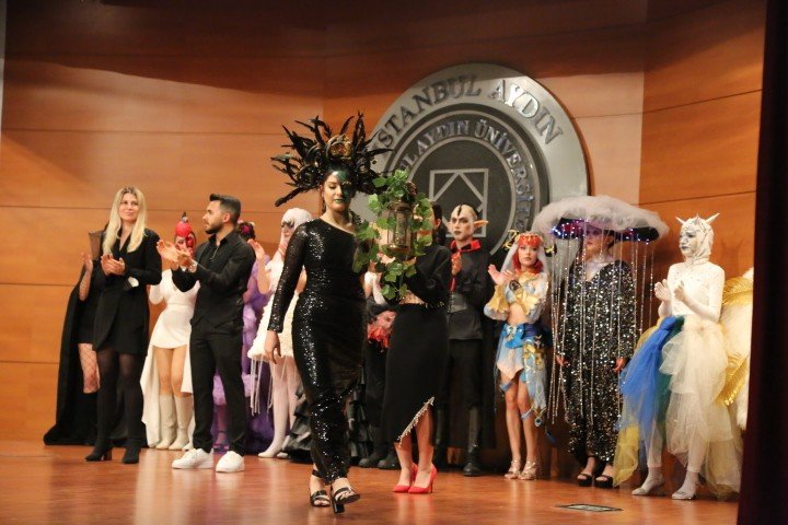 Geleceğin güzellik mimarları hayal güçleri ile sınırları zorladı