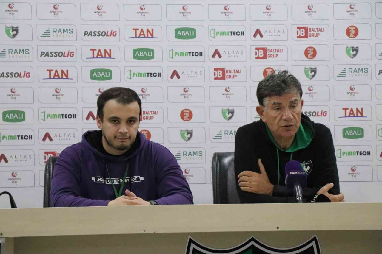 Giray Bulak: "Oyuncularımı kutluyorum, ödülü de hak ettiler"