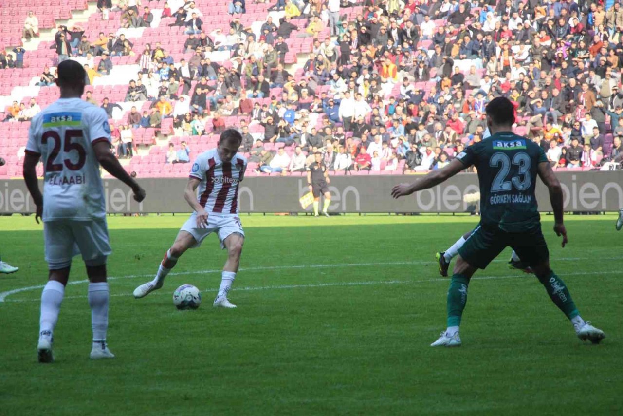 Spor Toto Süper Lig: A. Hatayspor: 0 - Giresunspor: 0 (İlk yarı)