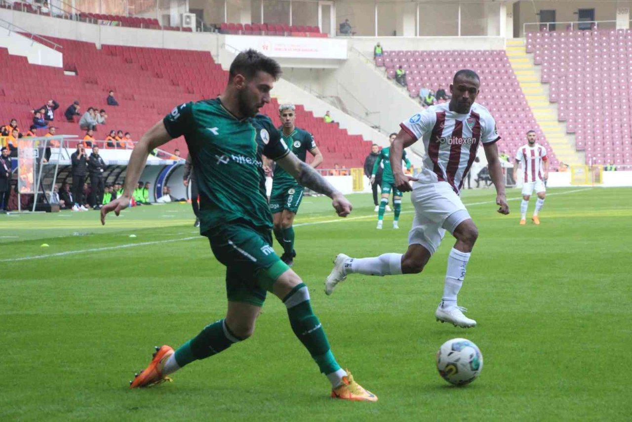 Spor Toto Süper Lig: A. Hatayspor: 0 - Giresunspor: 0 (İlk yarı)