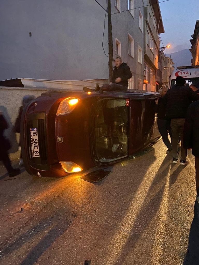 Bursa’da trafik kazaları kameralara yansıdı