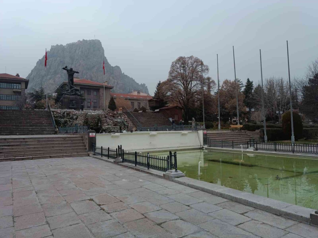 Afyonkarahisar’da vatandaşlar dört gözle kar yağışını bekliyor