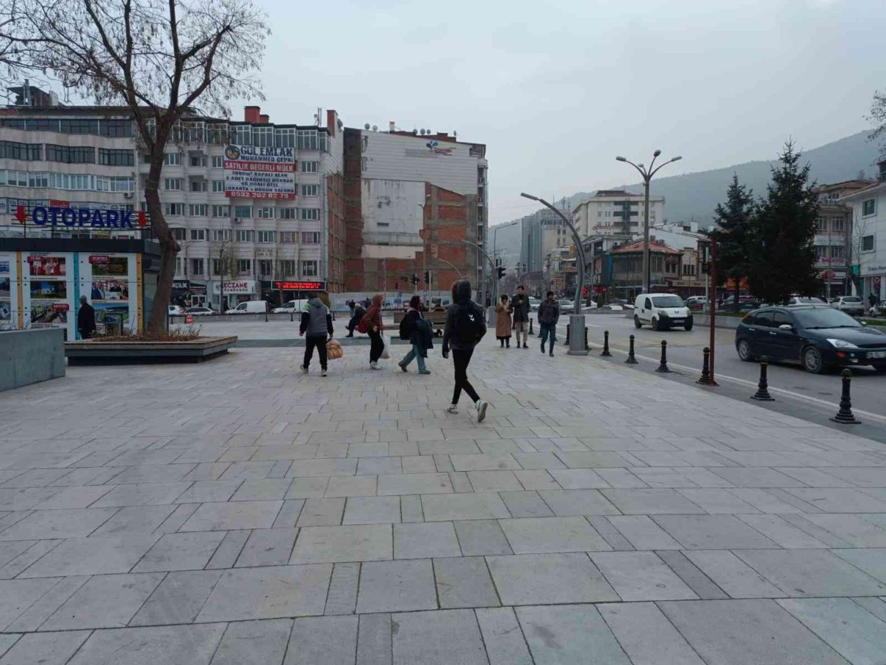 Afyonkarahisar’da vatandaşlar dört gözle kar yağışını bekliyor