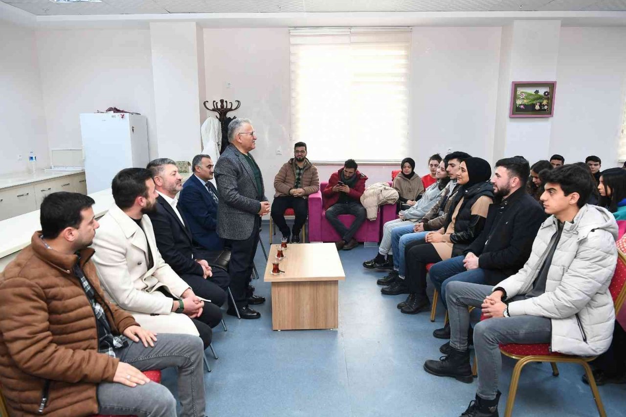 Başkan Büyükkılıç’tan Develi çıkarması