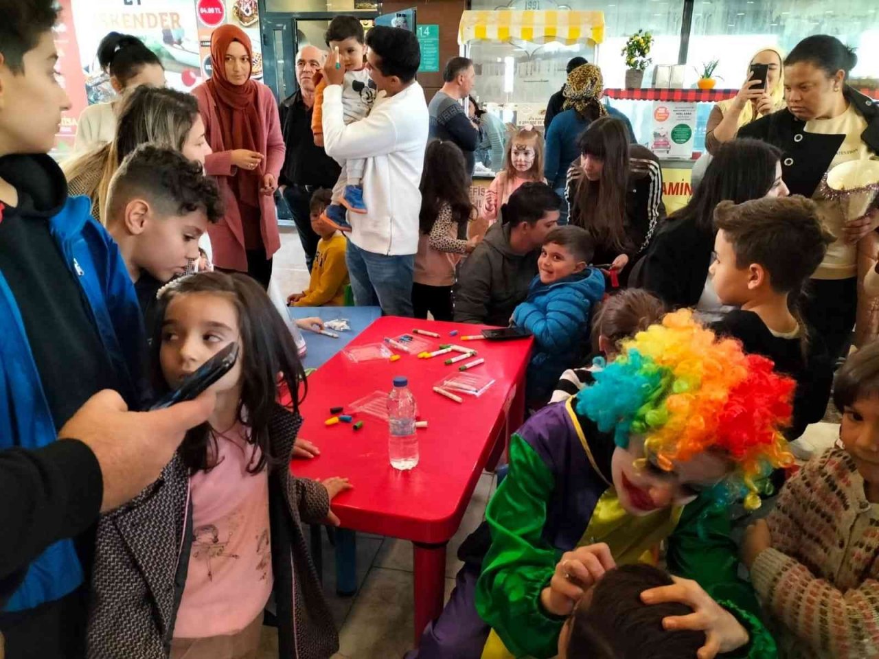 Köyceğizli çocuklar yeni yıl öncesi eğlendi