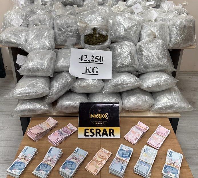 Mardin’de 96 kilo uyuşturucu ele geçirildi