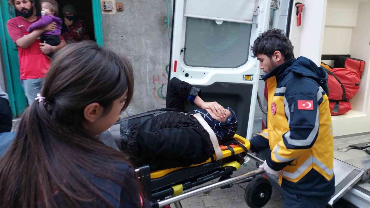 Çocuğunun balkondan düştüğünü gören anne de düşerek hastanelik oldu