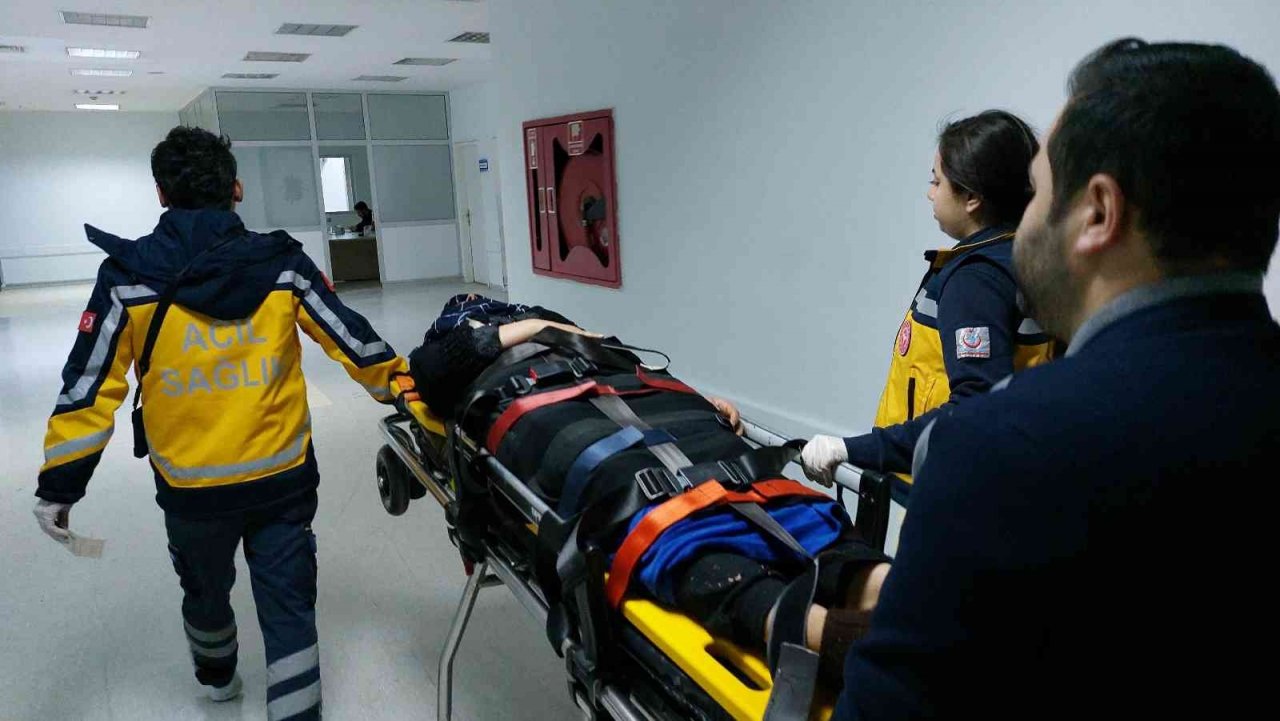 Çocuğunun balkondan düştüğünü gören anne de düşerek hastanelik oldu