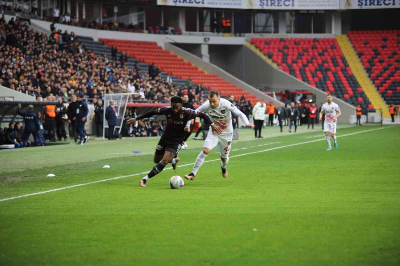Spor Toto Süper Lig: Gaziantep FK: 0 - Beşiktaş: 0 (Maç devam ediyor)