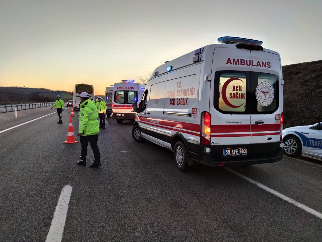 Tekirdağ’da kamyon ile otobüs çarpıştı: Çok sayıda yaralı var