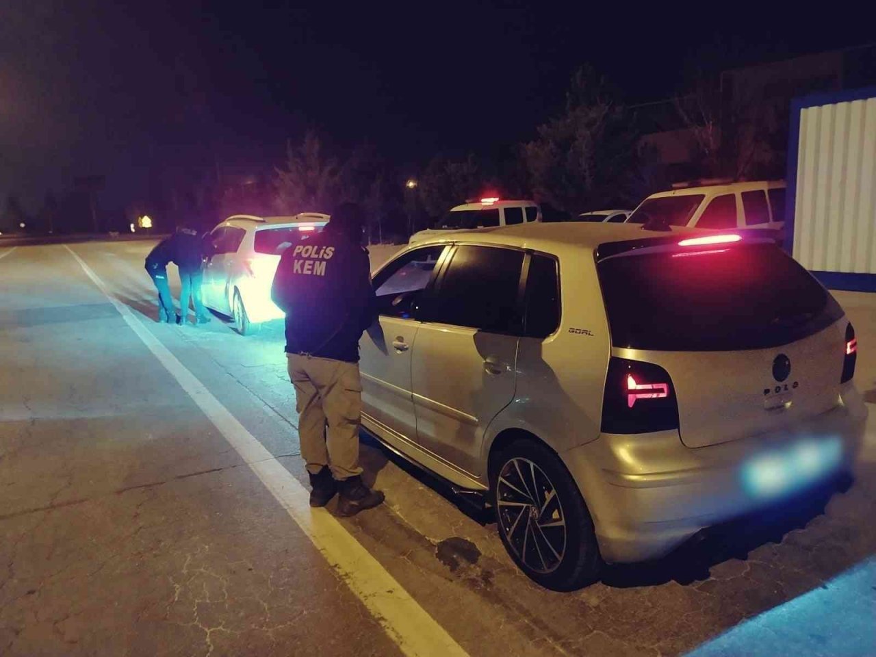 Afyonkarahisar’da ‘Araç içi Uyuşturucu Kullanımının Engellenmesi" uygulaması