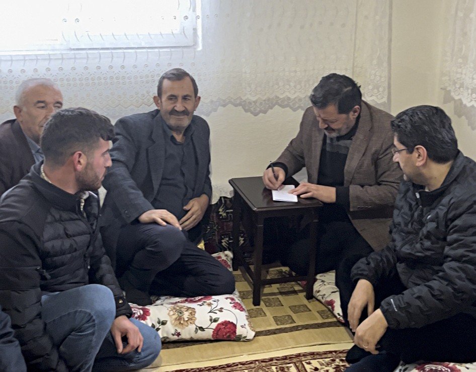Ak Parti bir haftada 3 bin kişinin gönlünü kazandı