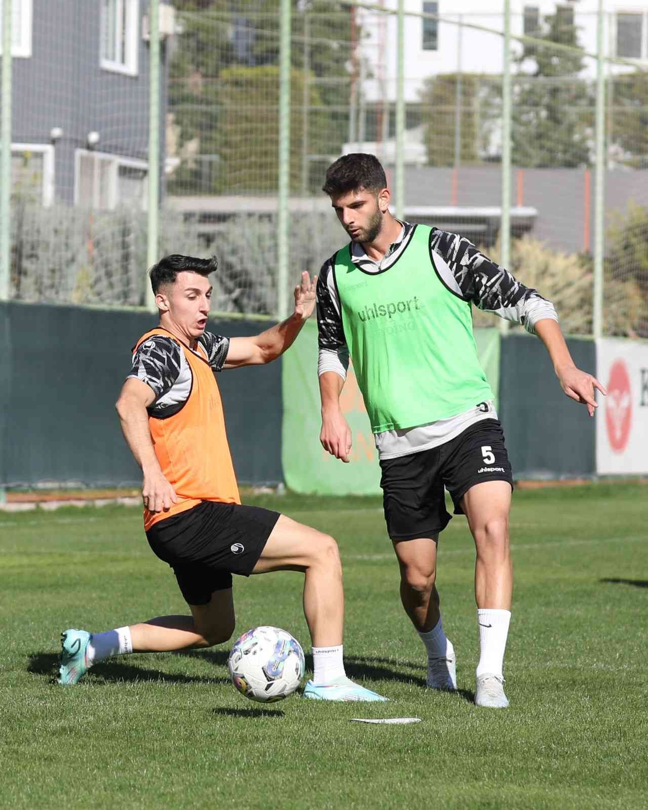 Alanyaspor, Kayserispor maçı hazırlıklarına başladı