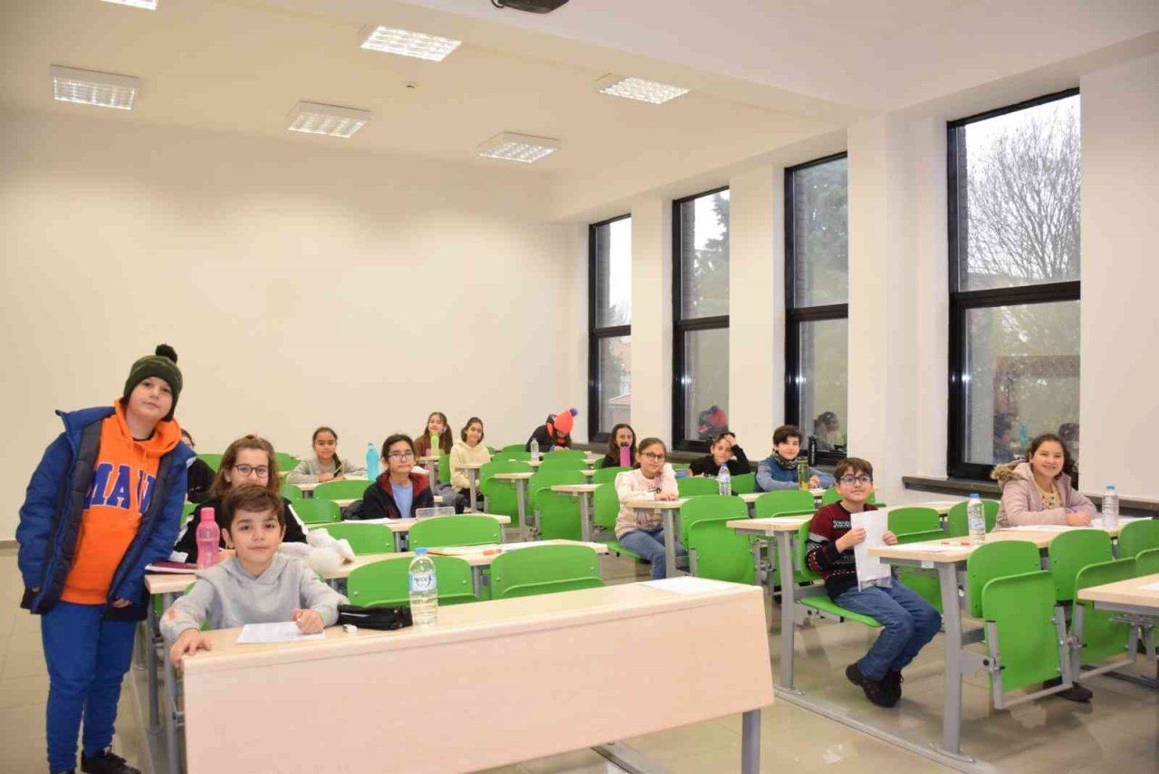 ÜYEP sınavına 11 ilden 620 öğrenci katılım gösterdi