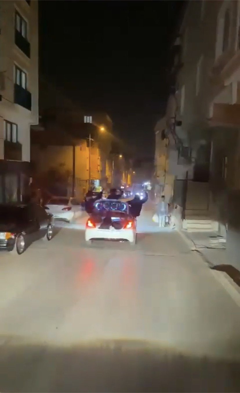 Asker uğurlaması mahalleliyi çileden çıkardı