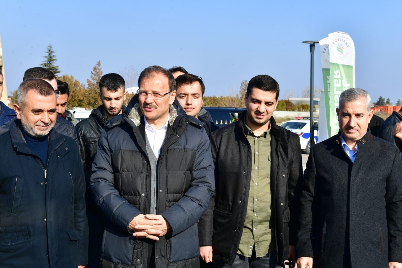 Çavuşoğlu’ndan şehir parkına tam not