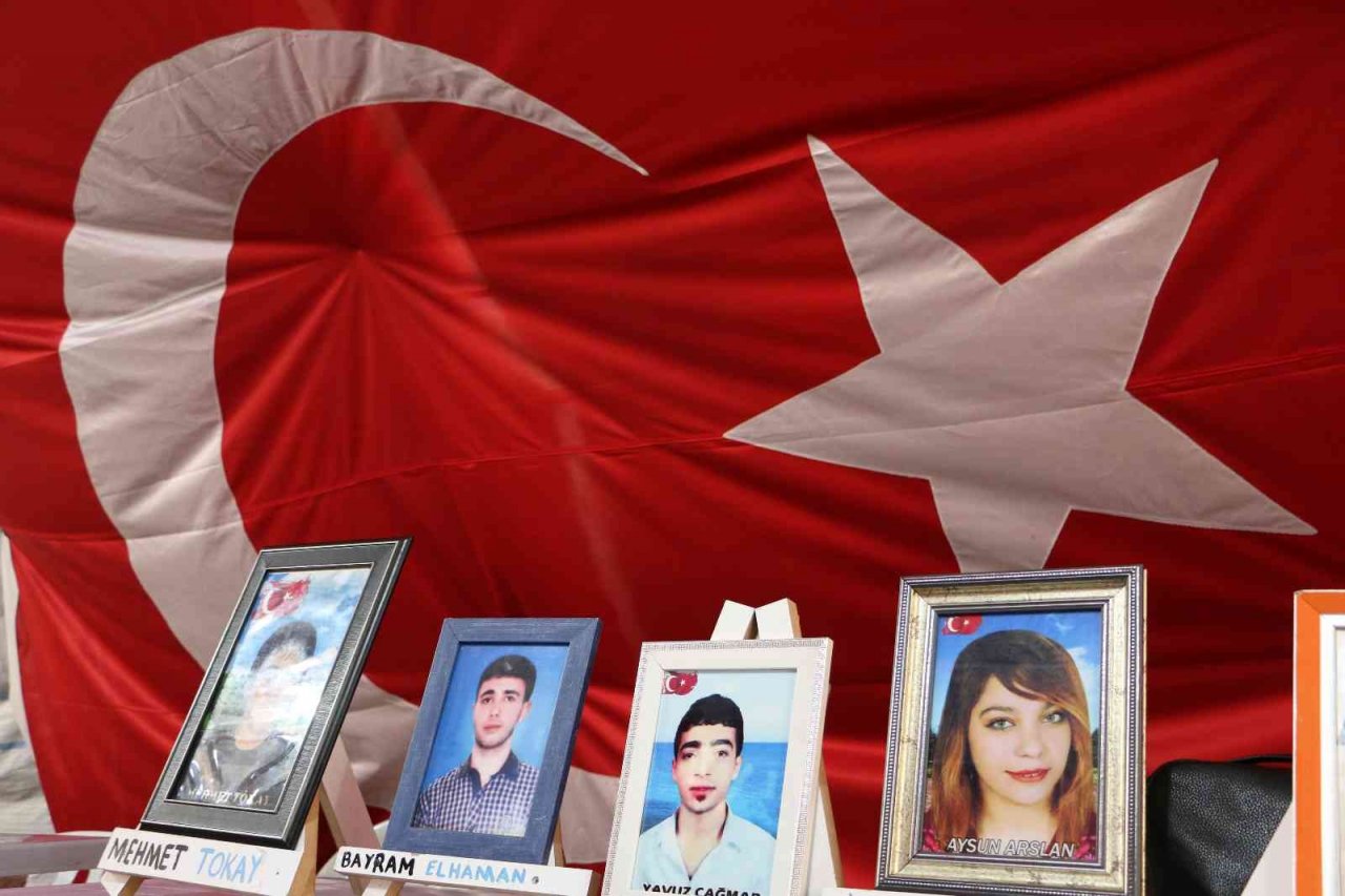 Evlat nöbetindeki anne: “Kirli ellerini oğlumun üzerinden çeksinler”