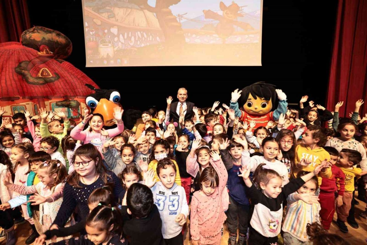 Denizlili minikler Ege ile Gaga’nın maceralarına ortak oldu