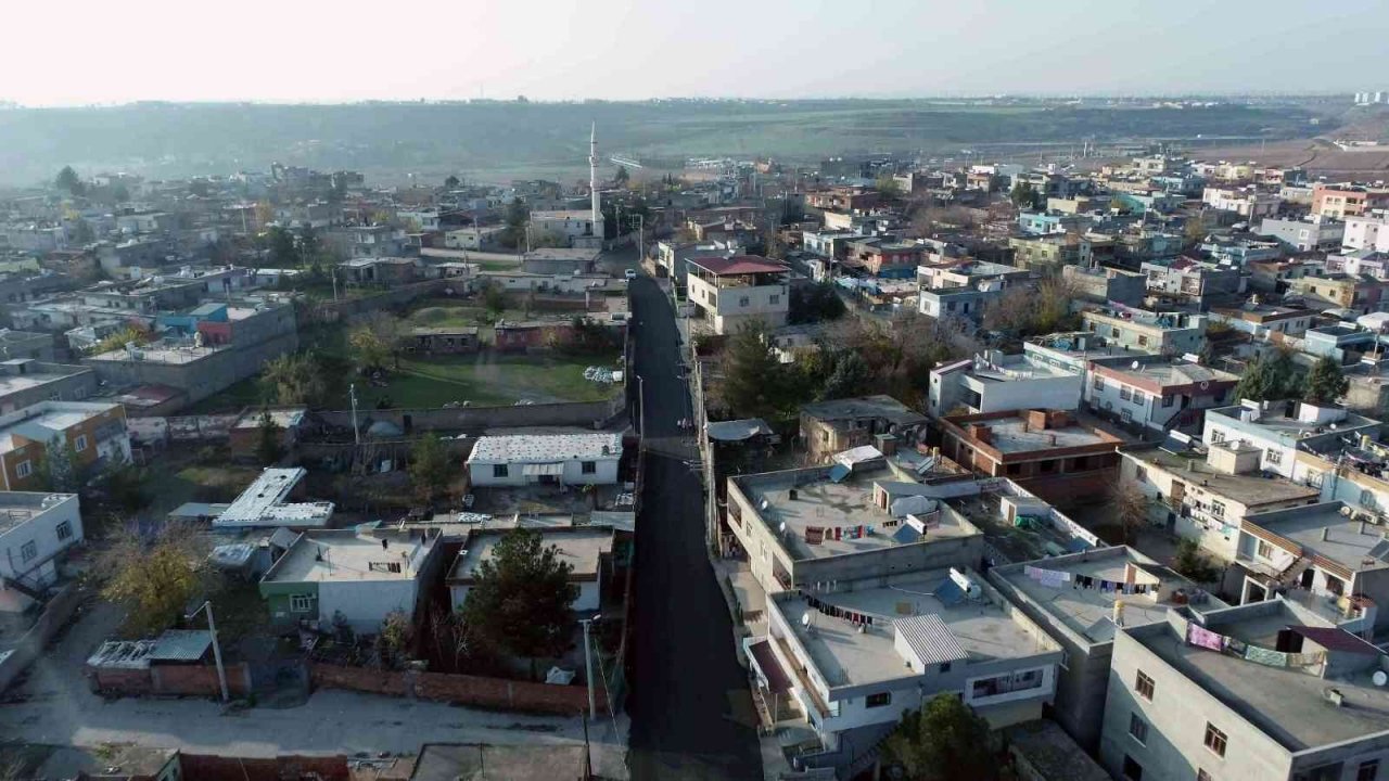 Bağıvar mahallesine 2 bin 400 metre sıcak asfalt