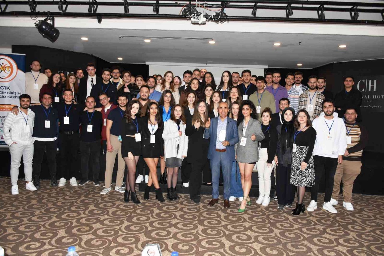 Demir Adam’dan üniversiteli gençlere ‘kariyer’ dersi