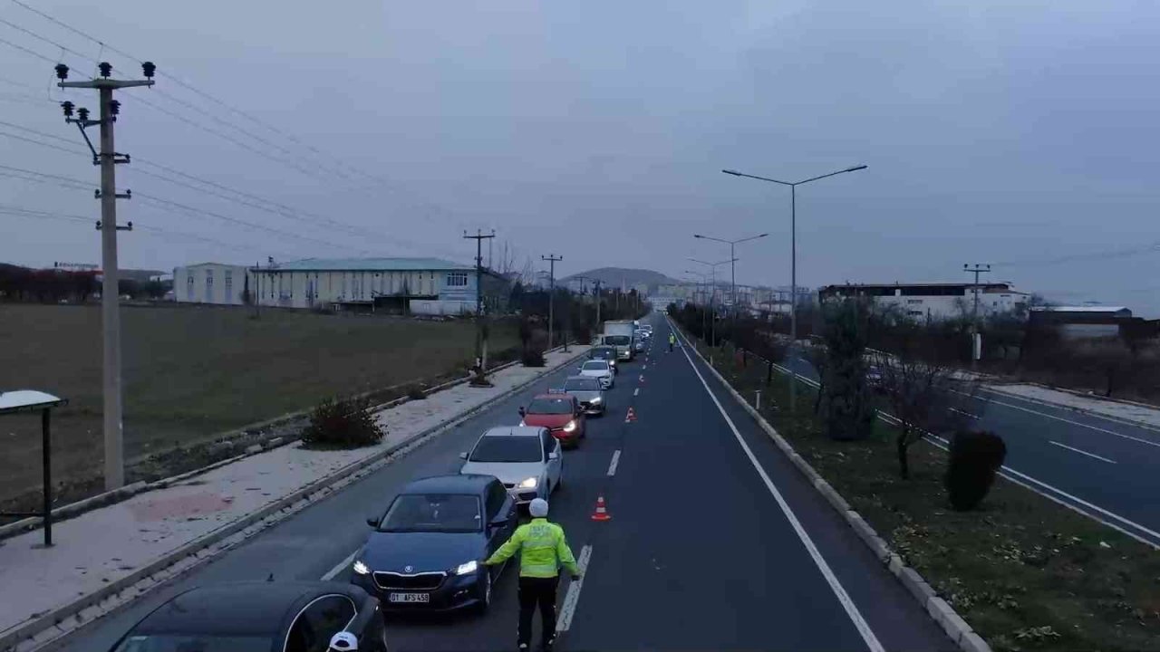 Elazığ’da dron destekli trafik denetimi