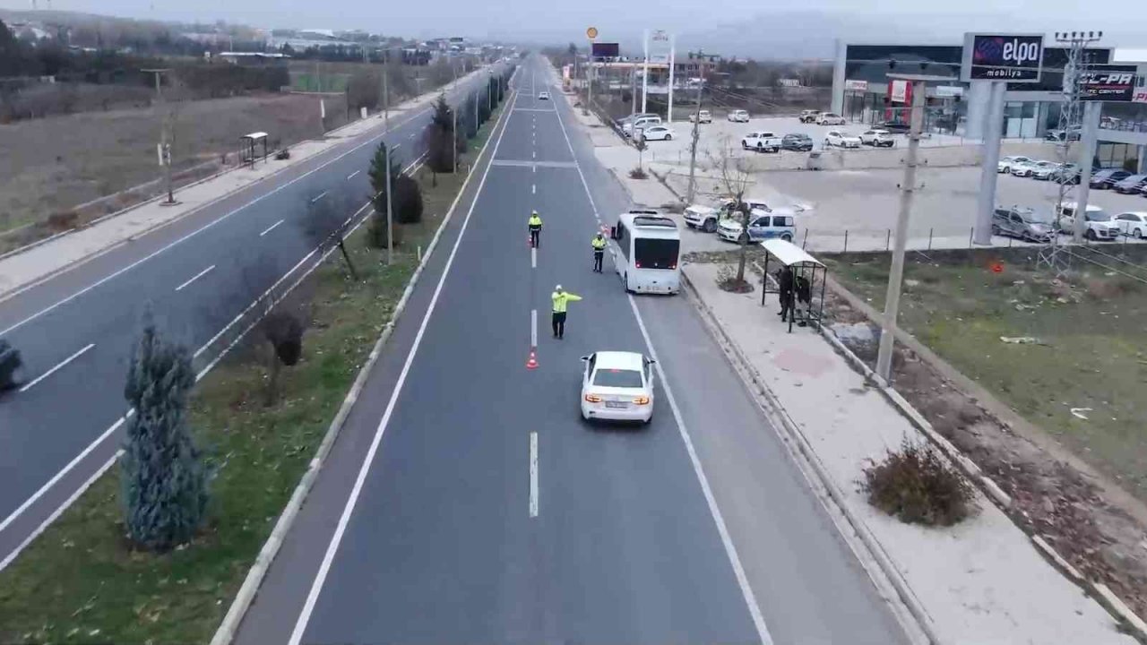 Elazığ’da dron destekli trafik denetimi