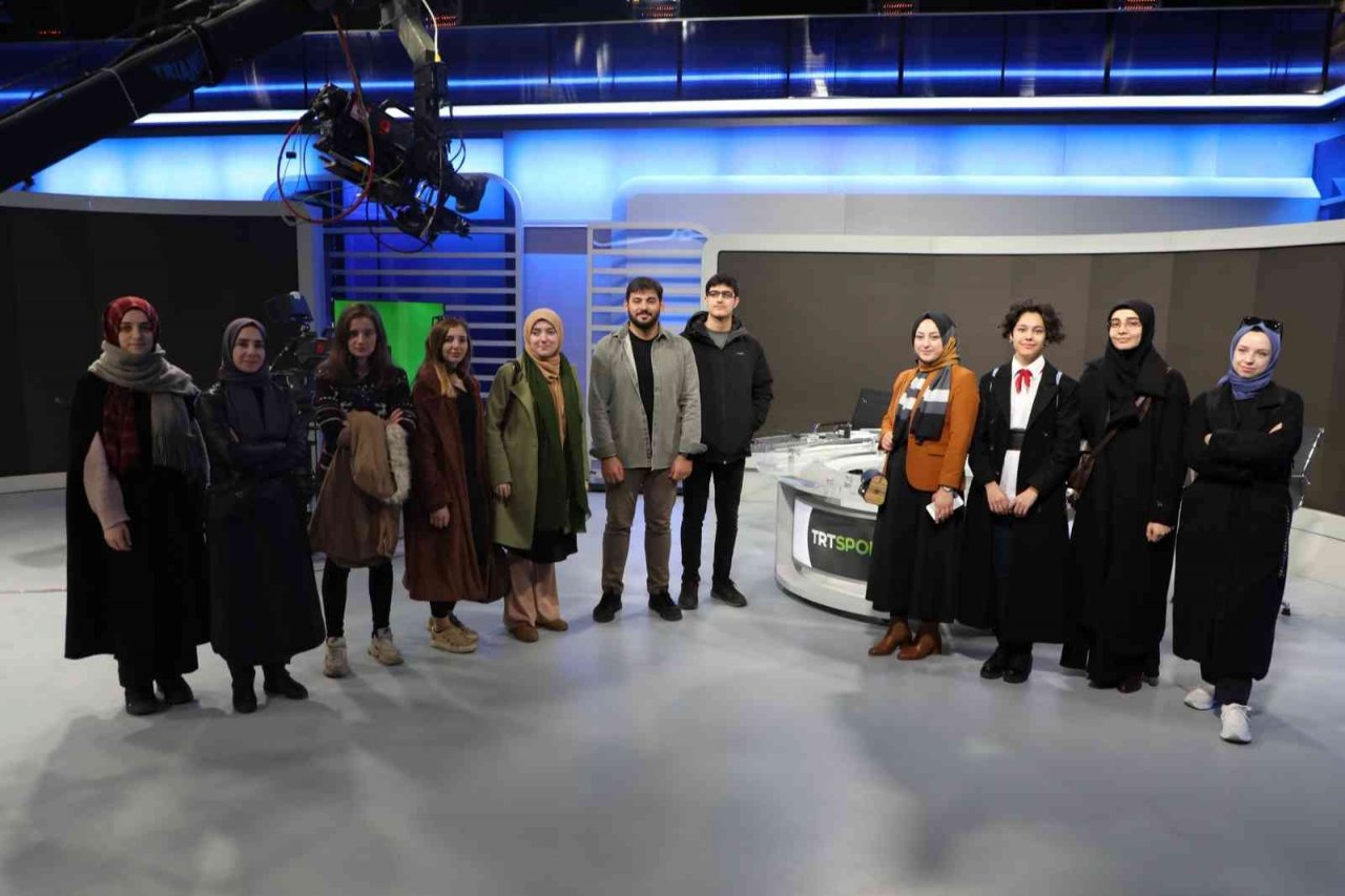 Genç iletişimciler mesleği yerinde öğrenme fırsatı yakaladı