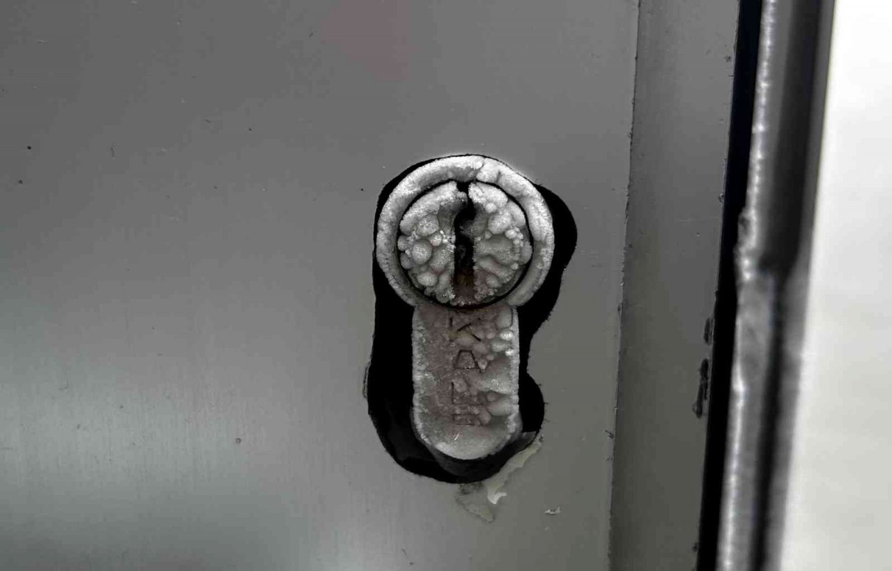 Erzurum buz kesti, hava sıcaklığı eksi 7’ye düştü