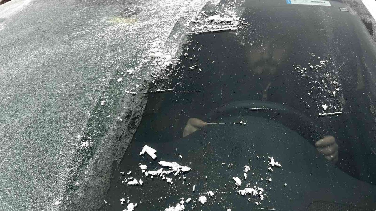 Erzurum buz kesti, hava sıcaklığı eksi 7’ye düştü