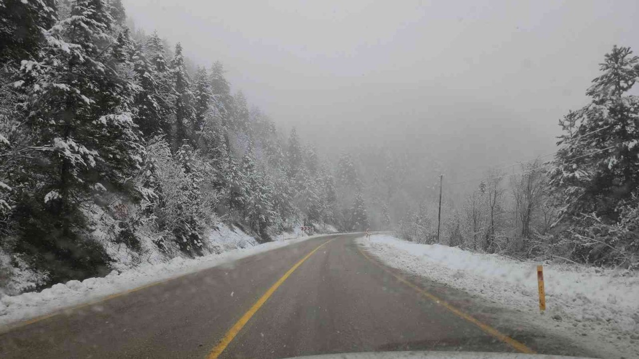 Karabük’te kar yağışı etkili oluyor