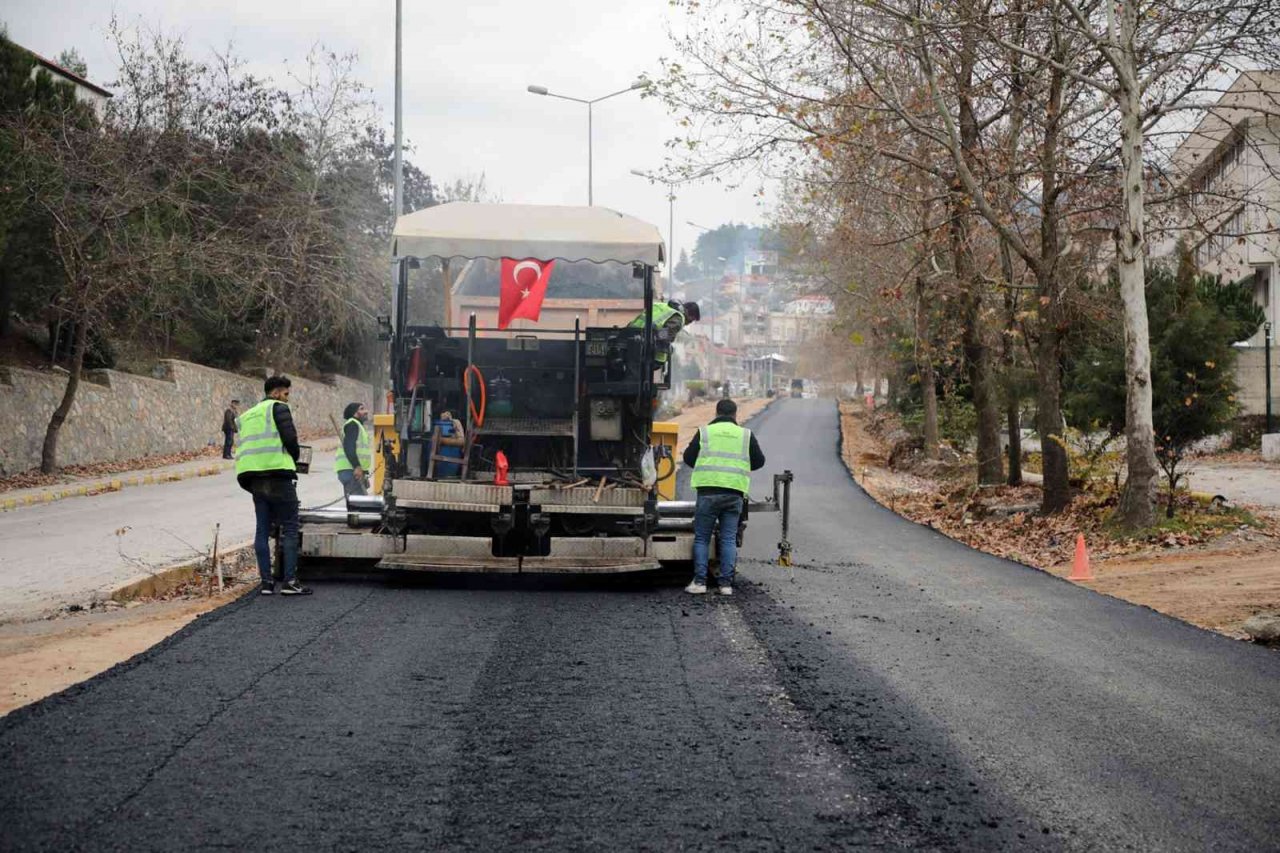 Kavaklıdere’de birinci kat sıcak asfalt tamamlandı