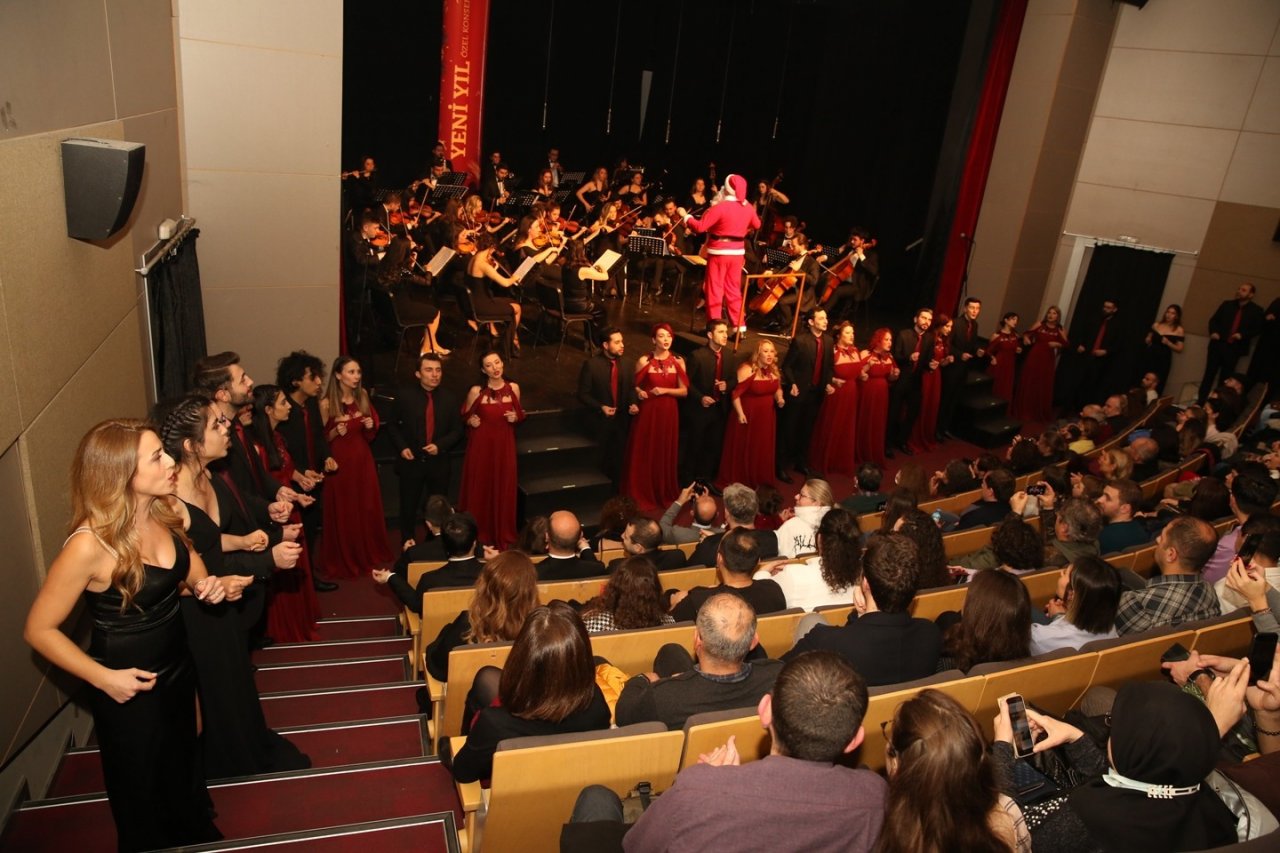 Nilüfer’de yeni yılı özel konserle karşıladılar