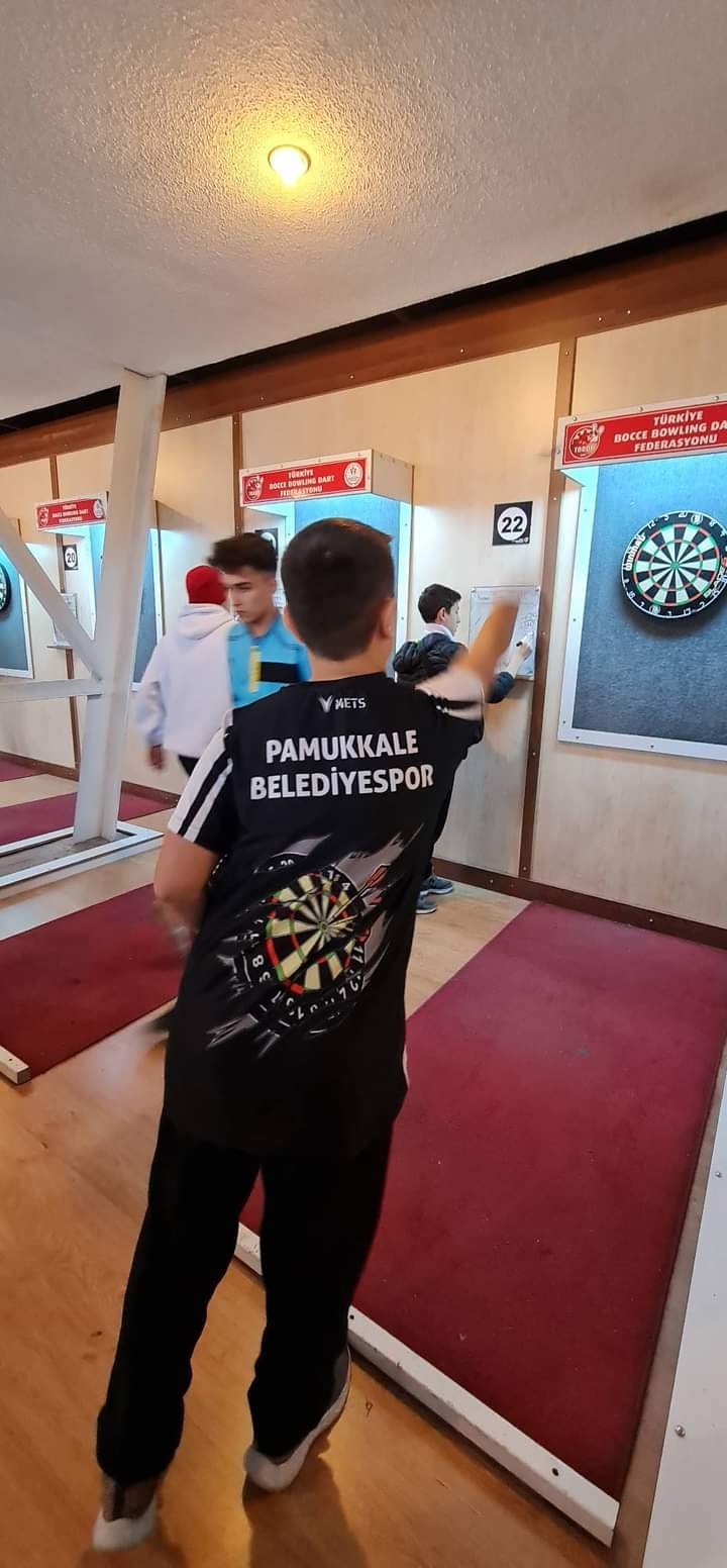 Denizlili dartçılardan 12 madalya