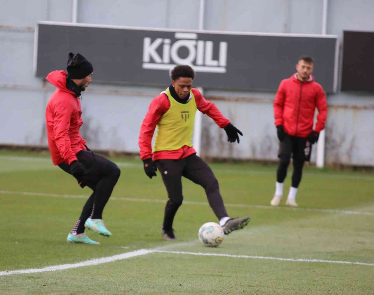 Sivasspor teknik direktörsüz çalıştı