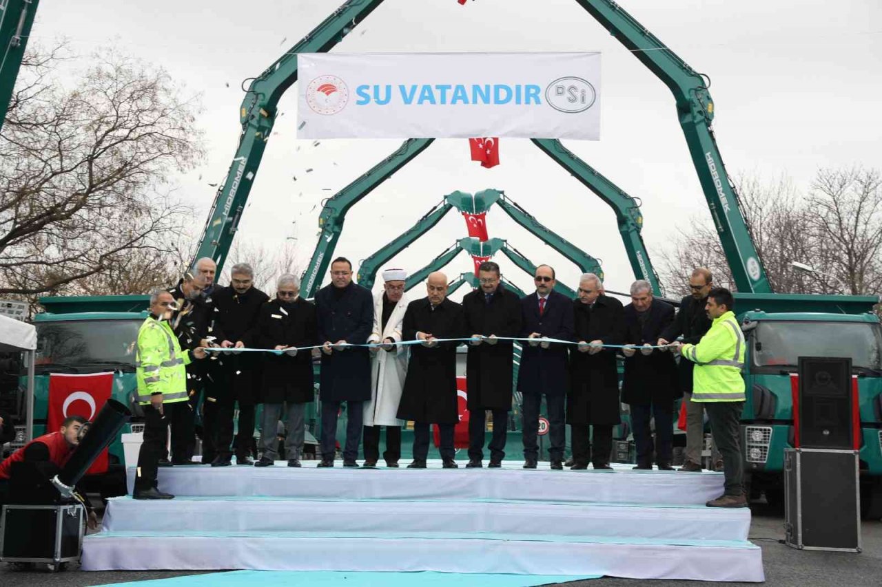 Bakan Kirişci: "Dünyanın en büyük su yapılarını Türkiye’de inşa ettiğimizi dost düşman herkes görmektedir"