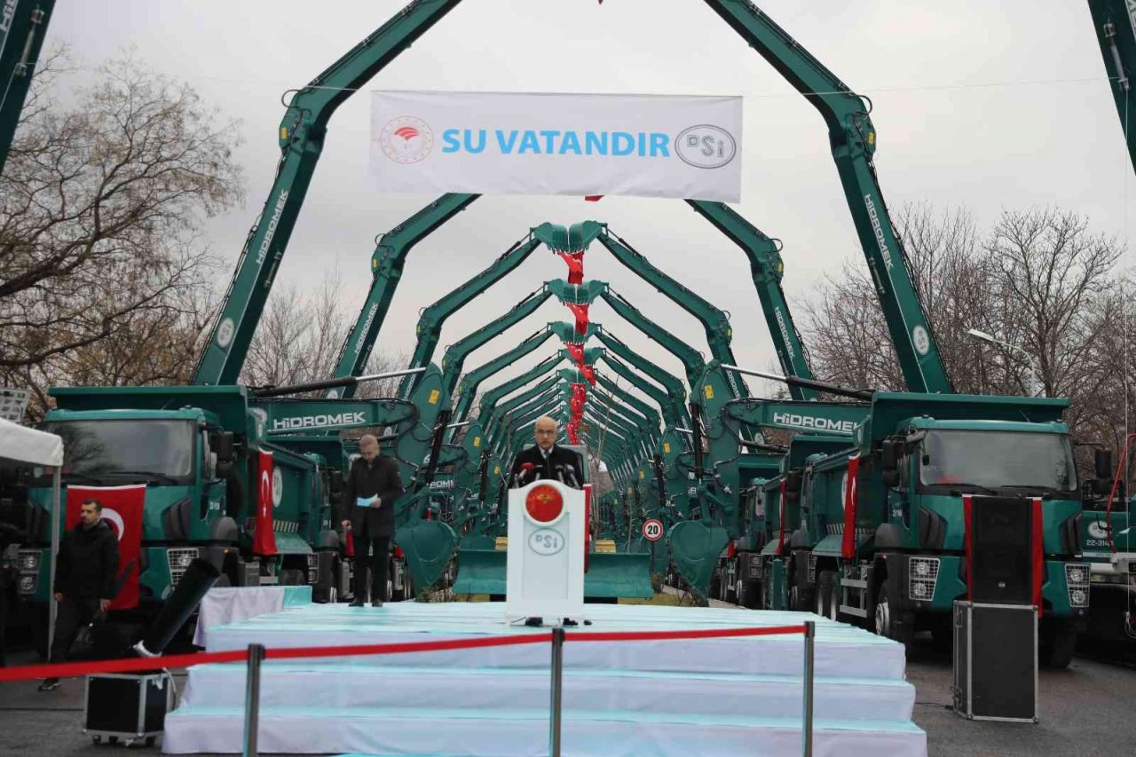 Bakan Kirişci: "Dünyanın en büyük su yapılarını Türkiye’de inşa ettiğimizi dost düşman herkes görmektedir"