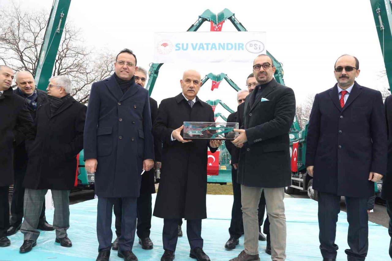 Bakan Kirişci: "Dünyanın en büyük su yapılarını Türkiye’de inşa ettiğimizi dost düşman herkes görmektedir"