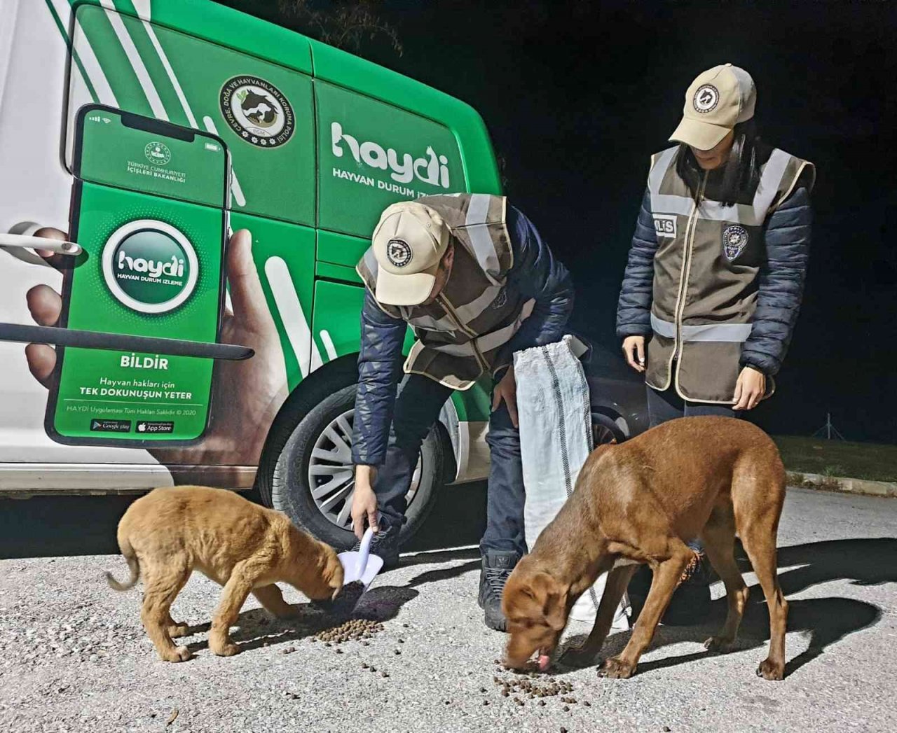 Uşak polisi sokak hayvanlarını unutmadı