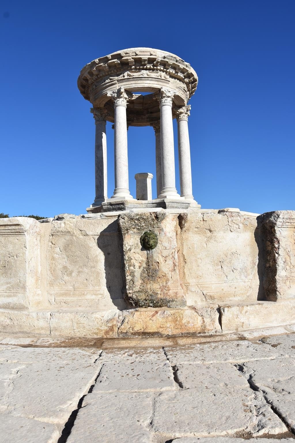 Kibyra Antik Kenti’nin görkemli çeşmesi ayağa kaldırıldı