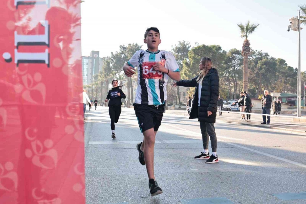 Gençler Ata’sı için koştu