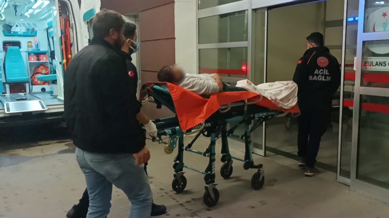 Tüfeği temizlerken kazara kendisini vurdu