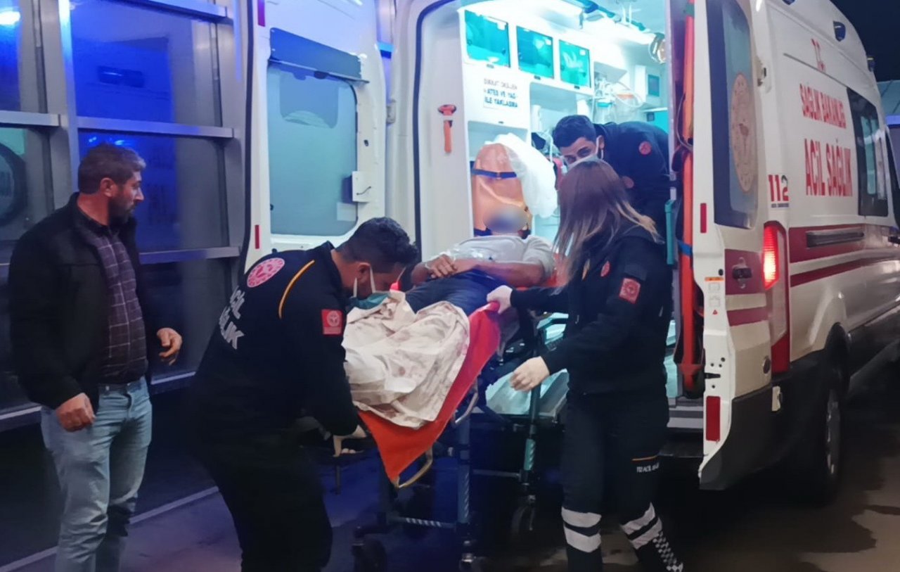 Tüfeği temizlerken kazara kendisini vurdu