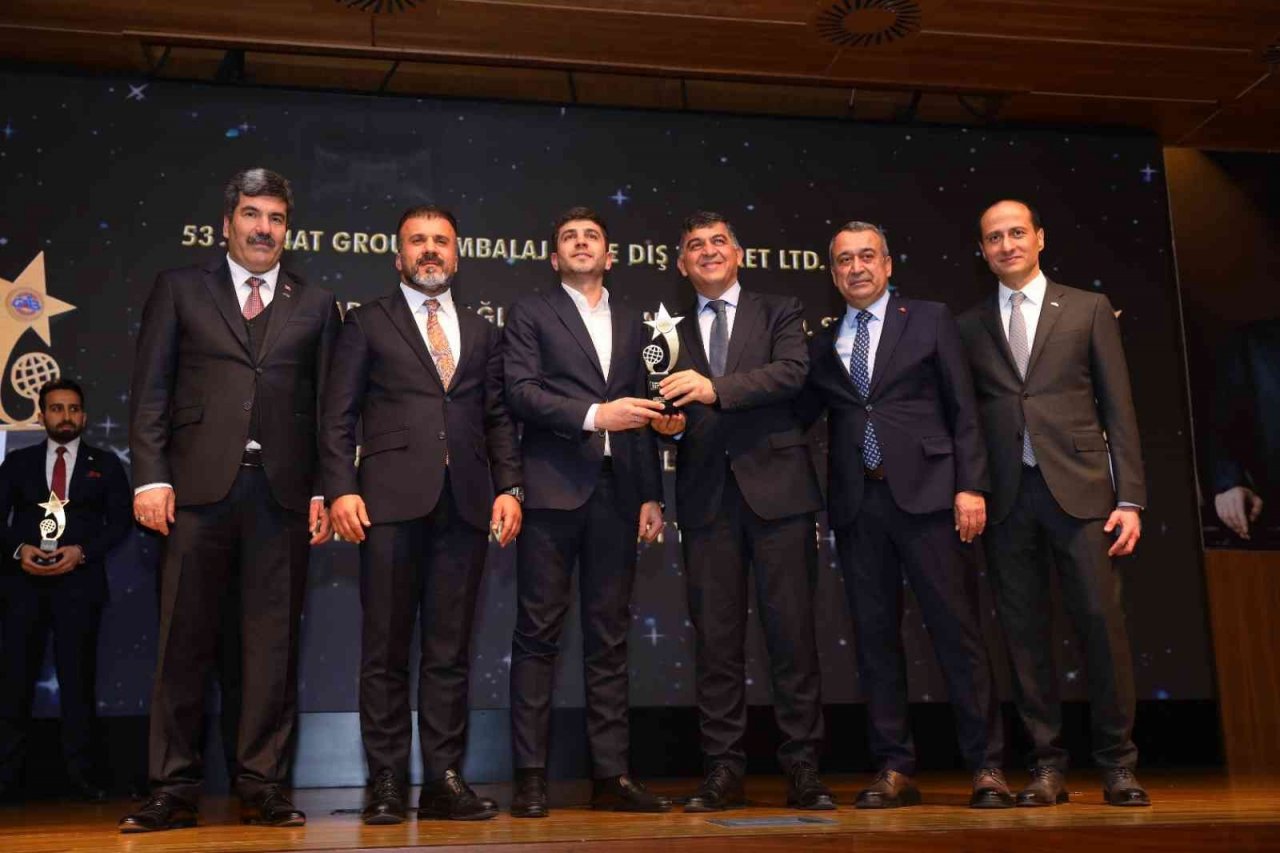 Altunkaya’nın çifte ödül gururu