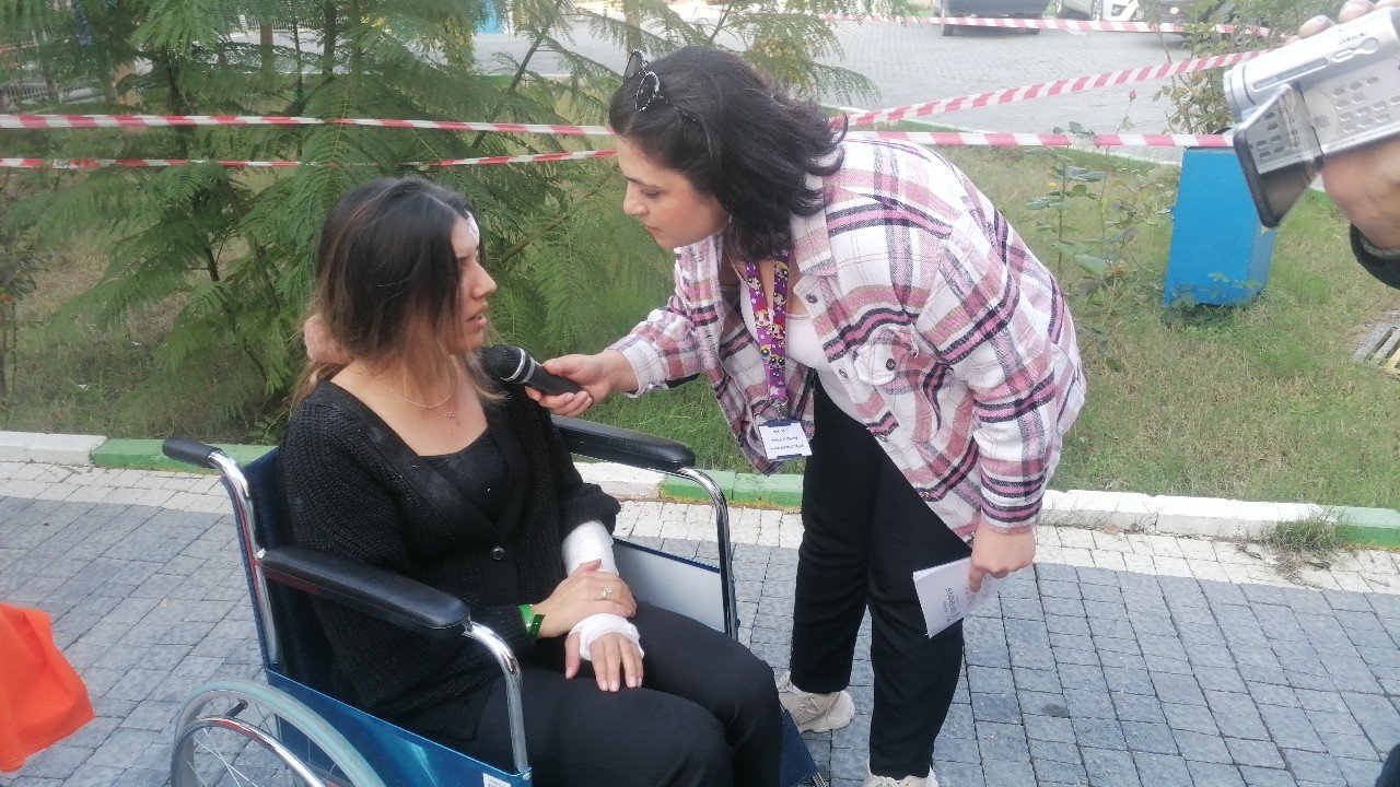 Gazeteciler, hastane güvenliğini tatbikatta bile geçemedi