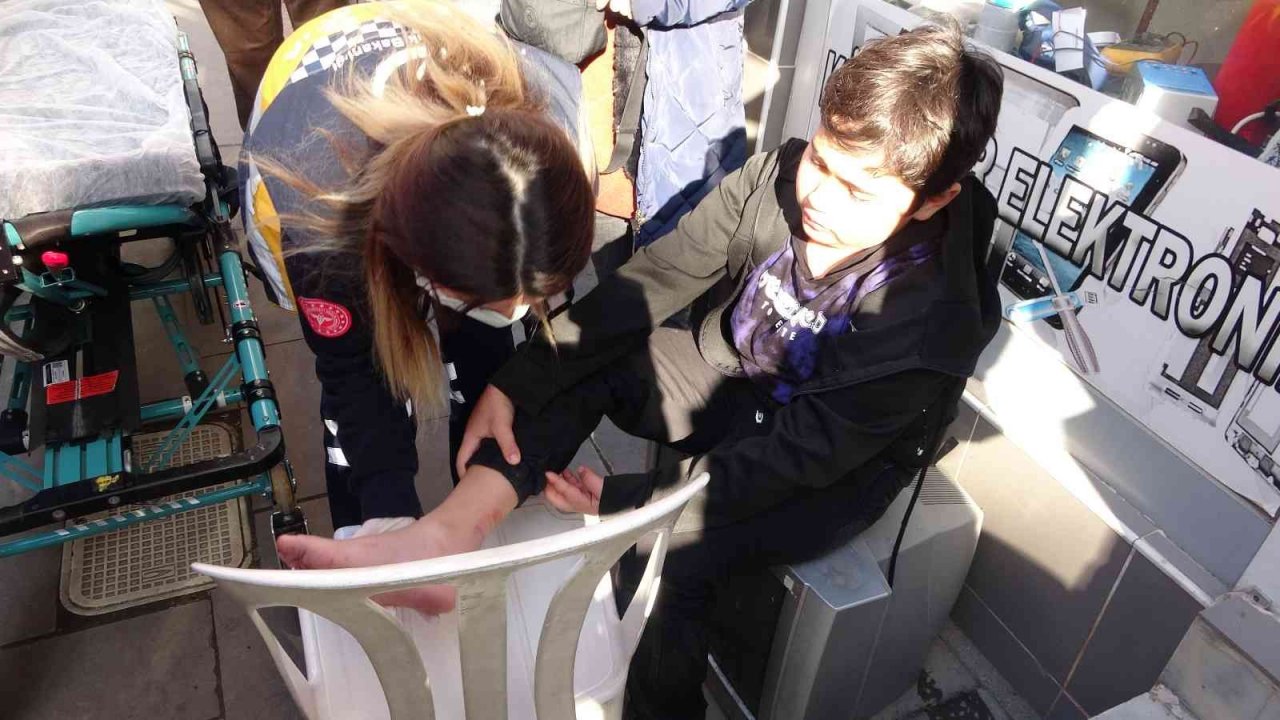 Arkadaşının şakalası az daha hayatına mal olacaktı