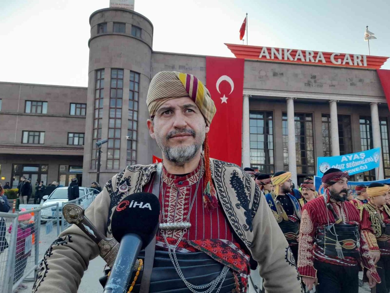 Seymenlerden kortej yürüyüşü