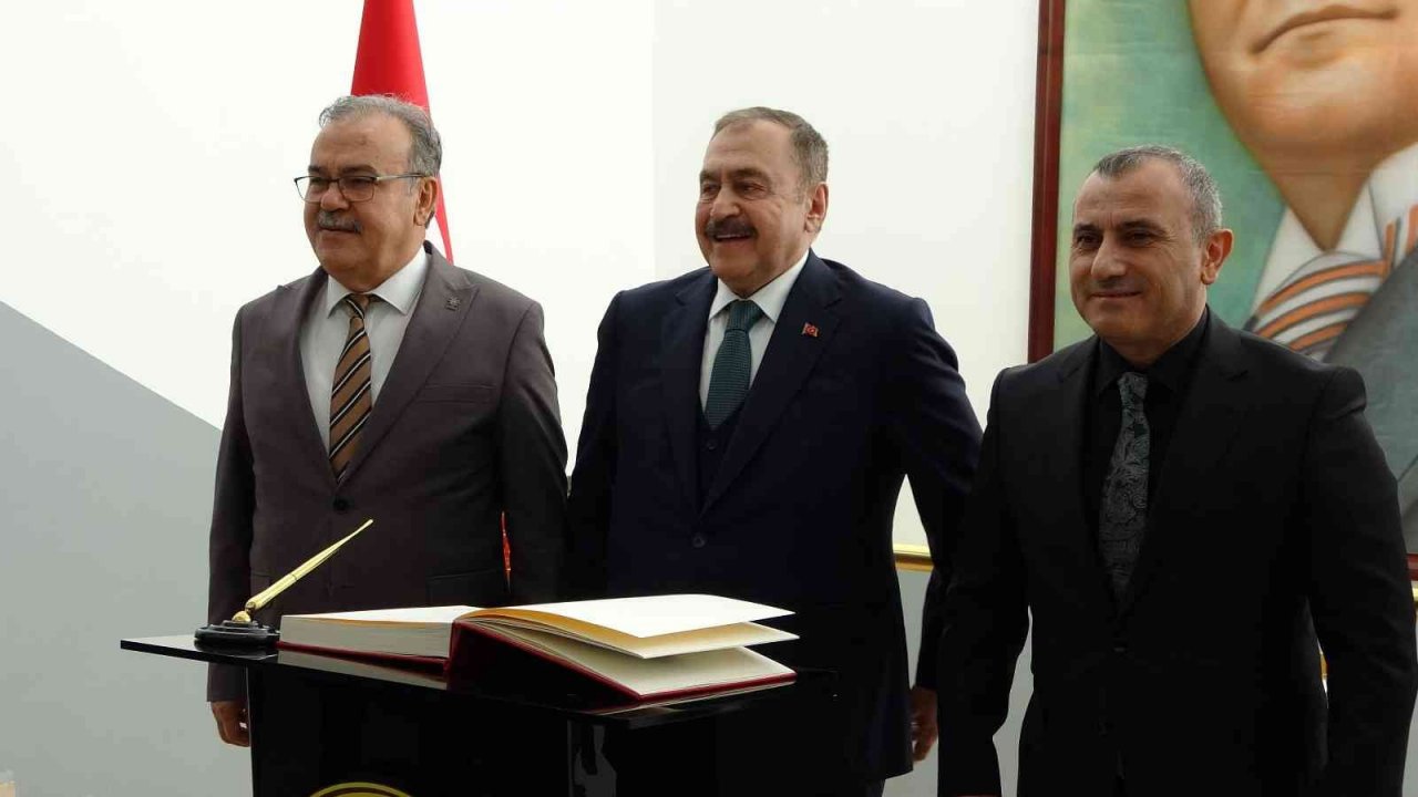 Eroğlu: “Savunma sanayimizi dışarıdan alıyorduk, şu anda yüzde 85’ini biz yapıyoruz”